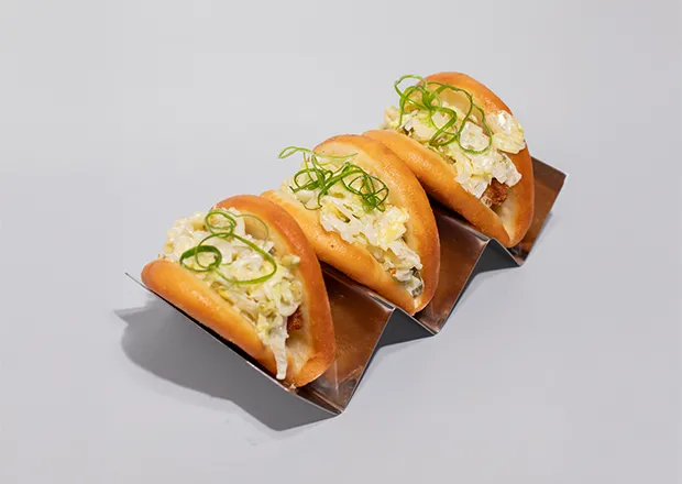 CHICKEN BUN